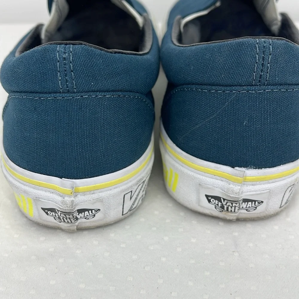 WOMENS SIZE 9 or MENS SIZE 7.5 Vans Blue Slip-On Sneakers OFF THE WALL